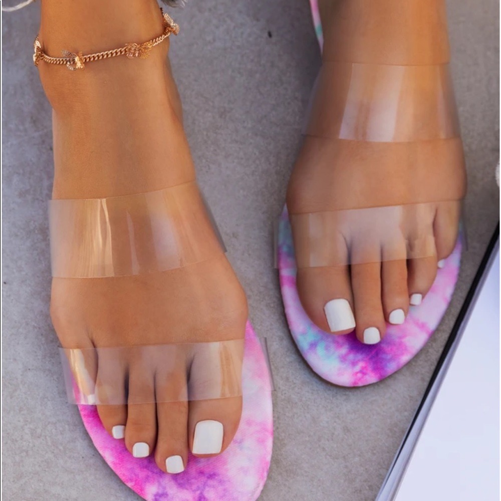 New Miss Lola Solecito Sandals